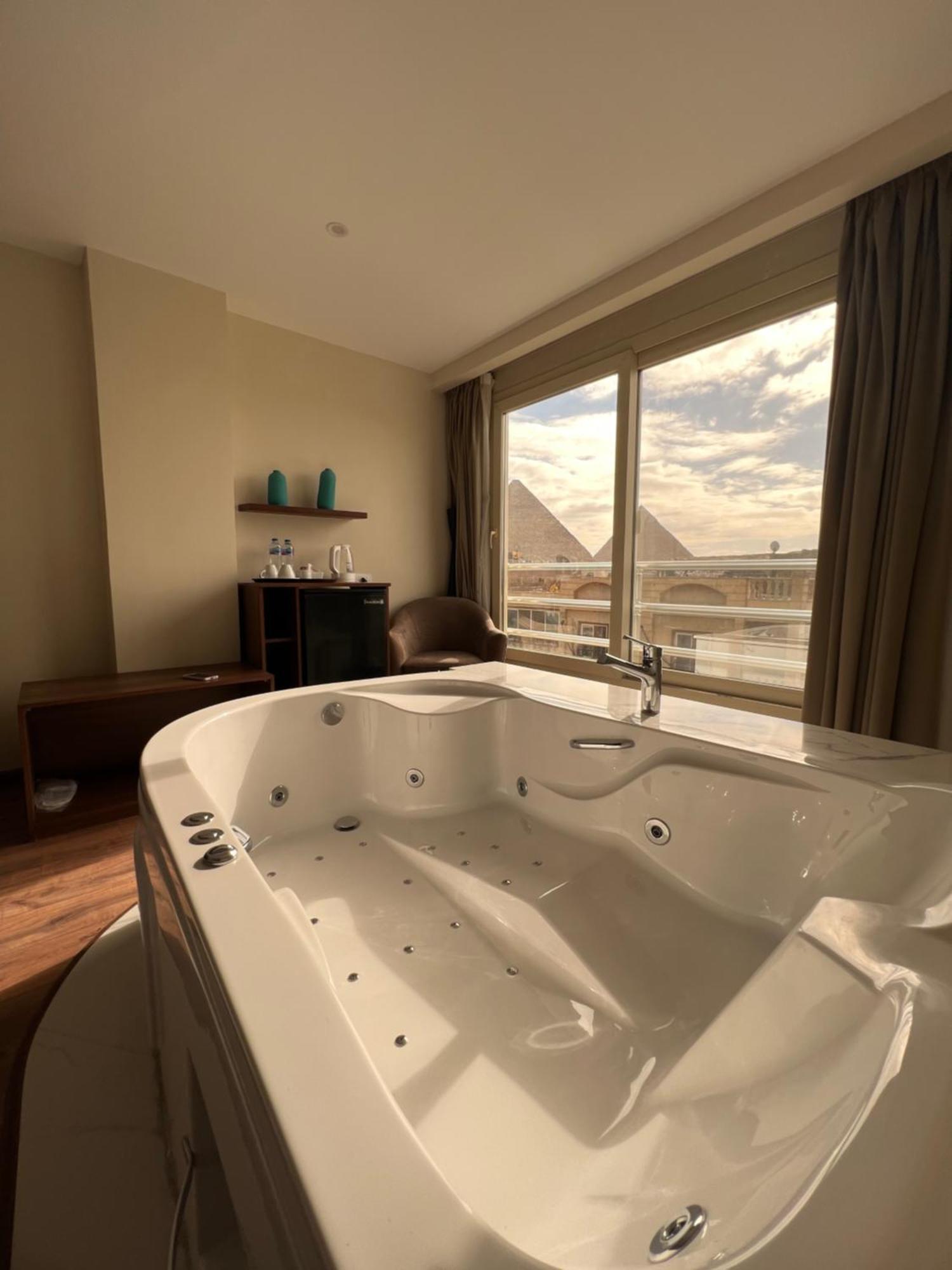 The Home Boutique Hotel Pyramids Inn Kafret el-Gabal 外观 照片